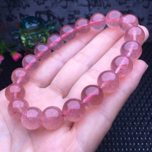 Strawberry crystal single loop bracelet