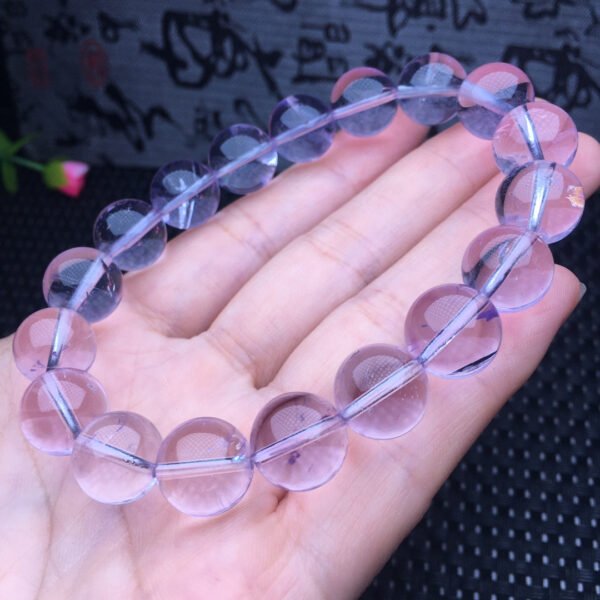 Light amethyst single loop bracelet