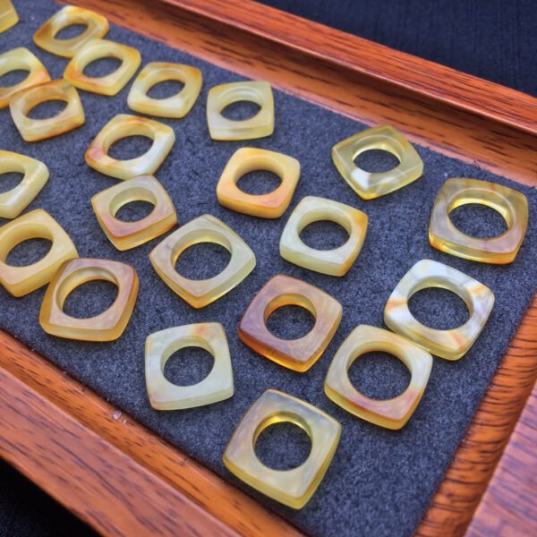 Honey wax small piece ✨ Specification 12-15mm 💗2410009365