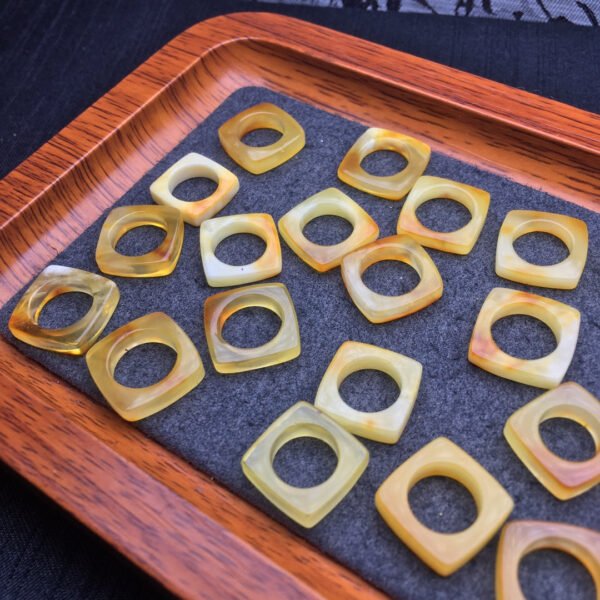 Honey wax small piece ✨ Specification 12-15mm 💗2410009365