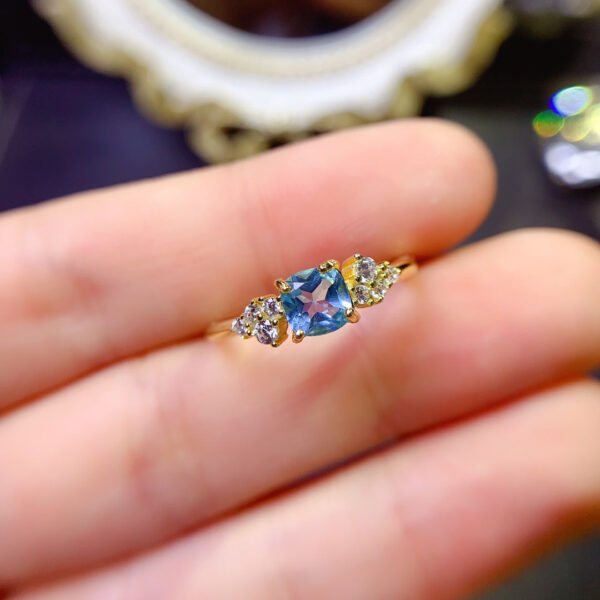 Natural Swiss Blue Topaz Stone Ring, with a main stone size of 5mm square,2610099352