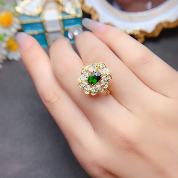 Natural diopside ring, main stone size 5 * 7mm2610130264