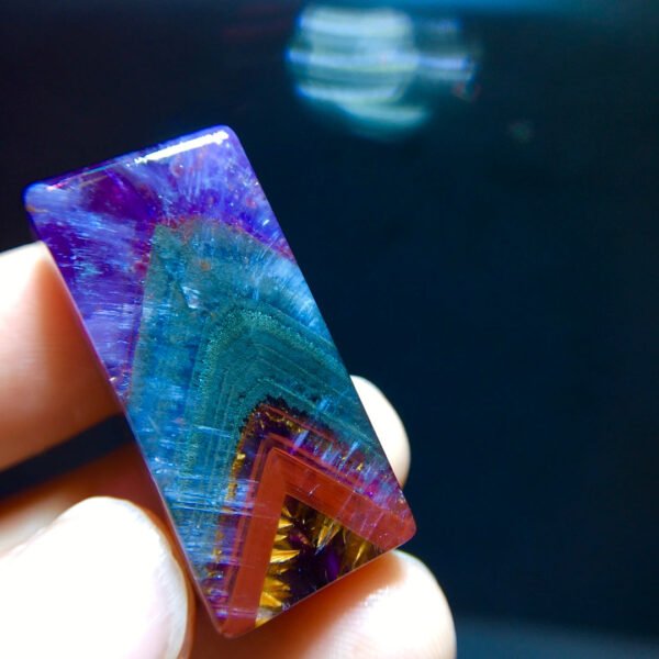 Aurora 23 Pyramid Impossible Plate Square Plate Material Pendant, Size 32.2/15.2/10.8mm2610938356