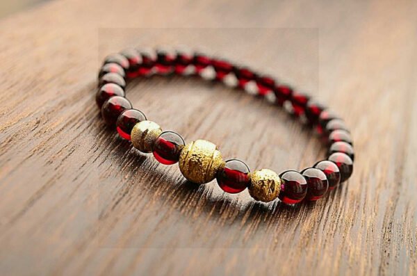 Natural wine red garnet single loop bracelet with a bead diameter of 6.7 millimeters2710109648