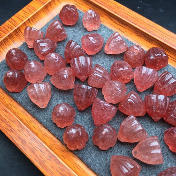 Strawberry crystal lotus seed small piece 💕 Specification 12mm ✨ 2910006.5124