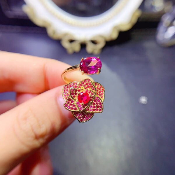 Natural powder topa ring, main stone size 6 * 8mm3110150124