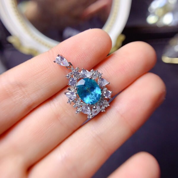 Natural apatite pendant, main stone 8 * 10mm0211290144