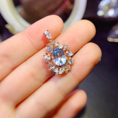 Pure Natural Sky Blue Topaz Pendant Main Stone 8 × 10mm0311140126