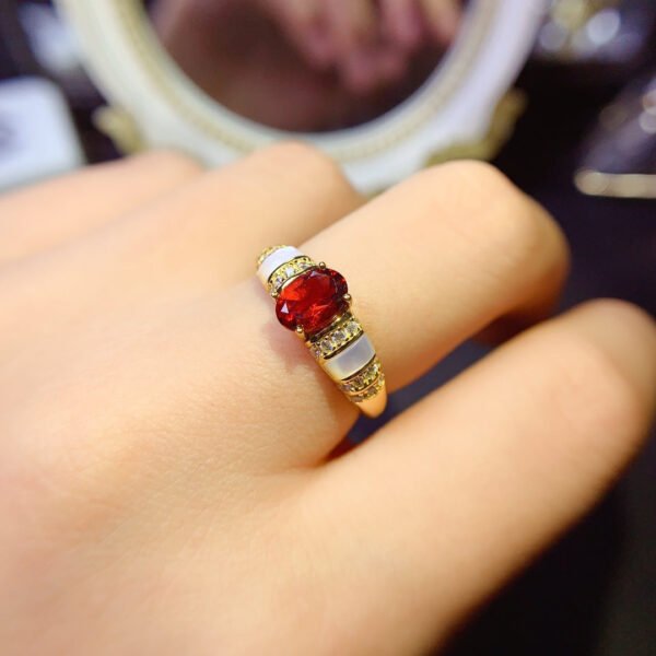 Pure natural garnet ring, main stone 5 * 7mm0311099156