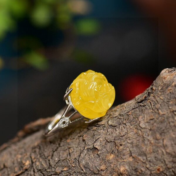 Natural Honey Wax Peony Flower Ring, Size: 16 * 14.4mm0311065187