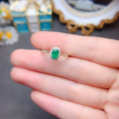 Pure Natural Columbia Emerald Ring Main Stone Size 4 * 6mm0411170594
