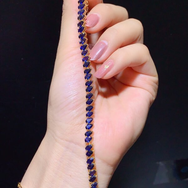 Natural Sri Lankan sapphire bracelet, main stone size 3 * 5mm0811499136