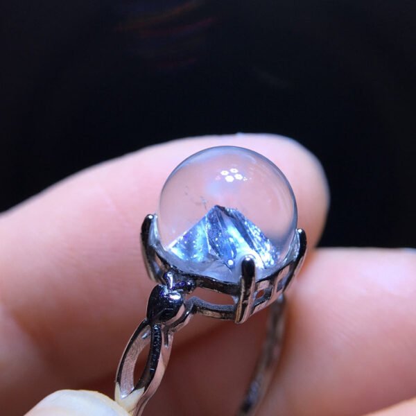 Natural crystal mid crystal ring, bare stone specification: 13.4      0911198549