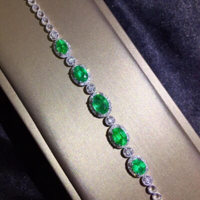Luxury natural Columbia emerald bracelet, bare stone specification: 3 * 4+3 * 5+4 * 6mm1115399466