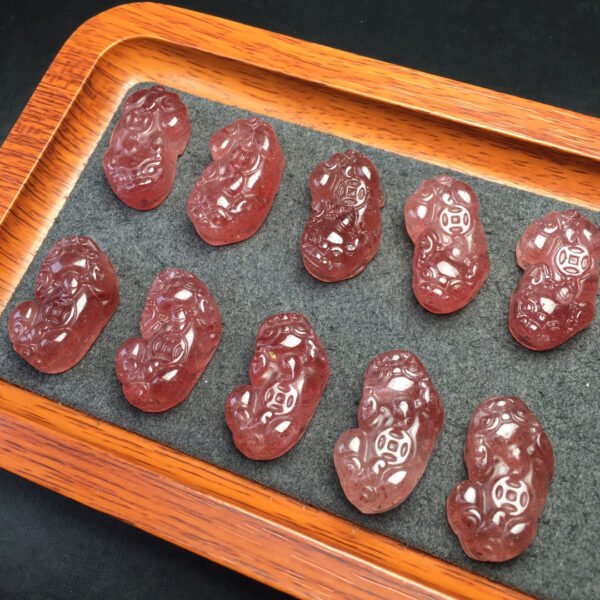 Strawberry crystal pixiu accessory, specification 14.7 × 25.7mm ✨1116015799