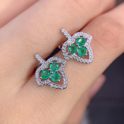 Pure natural Columbia emerald earrings, main stone size: round 3 * 3mm1117190266