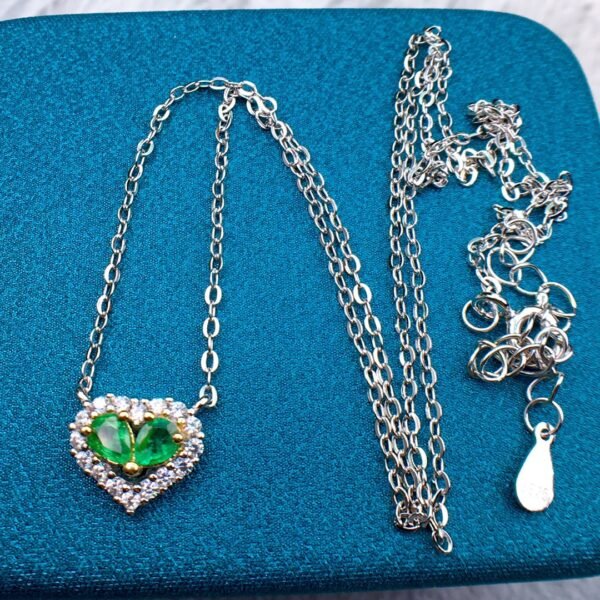 A pure natural Colombian emerald necklace with a ring face of 3 * 4mm,1117140255