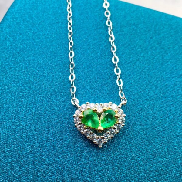 A pure natural Colombian emerald necklace with a ring face of 3 * 4mm,1117140255