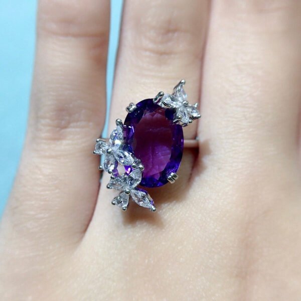 Natural Brazilian amethyst ring, main stone size 10 * 14mm1118140122